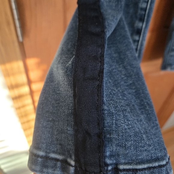 Pull-On Boyfriend Straight Super Soft Mid-Rise Jean size 0R - Picture 3 of 7